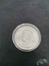 سکه ۱۰ دلار مناسبتی جان اف کندی ضرب لیبریا سال ۲۰۰۰ بانکی با کپسول