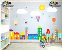  استیکر و برچسب دیواری اتاق کودک شهرخانه های رنگارنگ و بالن ها و خورشید و ابر و پرنده کد h1530