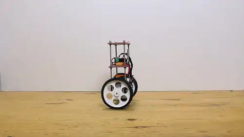  پروژه ربات خود تعادلی با موتور پله ای