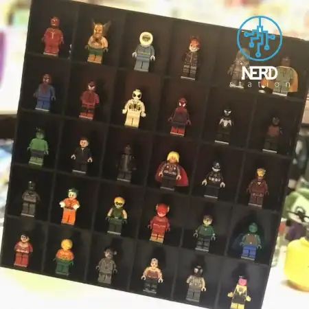 قاب نمایش مینی فیگور (Minifigure Display Case)