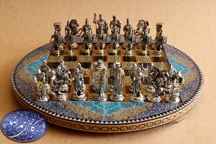 مهره شطرنج فلزی بزرگ طلایی